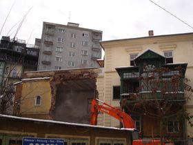 Nebengebäude und Veranda vorher