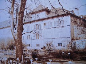 Joanneumsgarten mit Stadtmauer