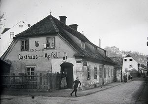 Raspotniggs "Gasthaus zum Apfel" - 1900 ca. (Sammlung Laukhardt)