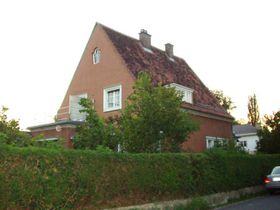 Das Landhaus von Südost (Foto Laukhardt 2010)