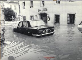 Hochwasser am Fuße des Kirchbergs - 1975