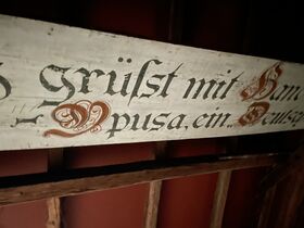 Altes Schild auf dem Dachboden gefunden. Ybbs mit dem alten Namen Ypusa erwähnt. - 2024